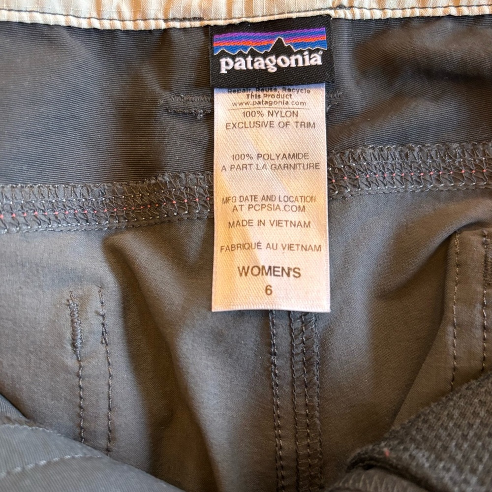 Patagonia Cargo Hiking Pants SZ 6 Gray Quandar Utility Leightweight Gorpcore - Picture 8 of 9